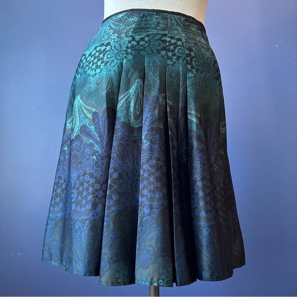 Axcess Blue Green Shiny Skirt Liz Claiborne 10 M/L Knee Length Paisley - Picture 2 of 7
